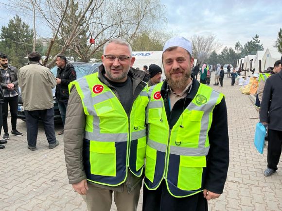 Dernek Başkanımız Sayın Yasin KONT Deprem Bölgesinde